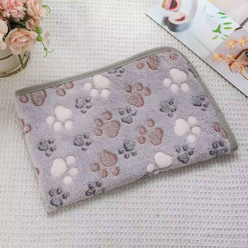 New Winter Soft Flannel Fleece Cat Dog Bed Blanket Bed Mats Paw Foot Print Warm Pet Sleeping Beds Cover Mat for Dogs Cats Pets