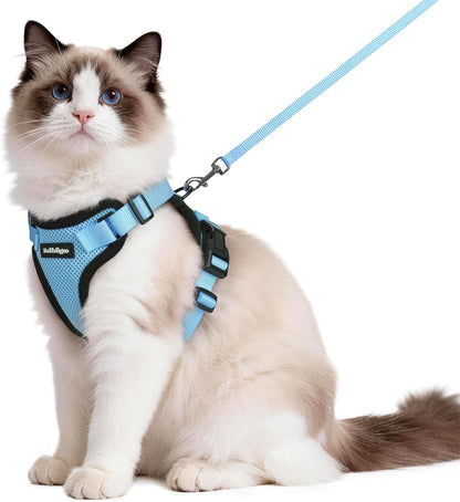 Cat Harness and Leash for Walking, Escape Proof Soft Adjustable Vest Harnesses for Cats, Easy Control Breathable Reflective Strips Jacket, Black, XS