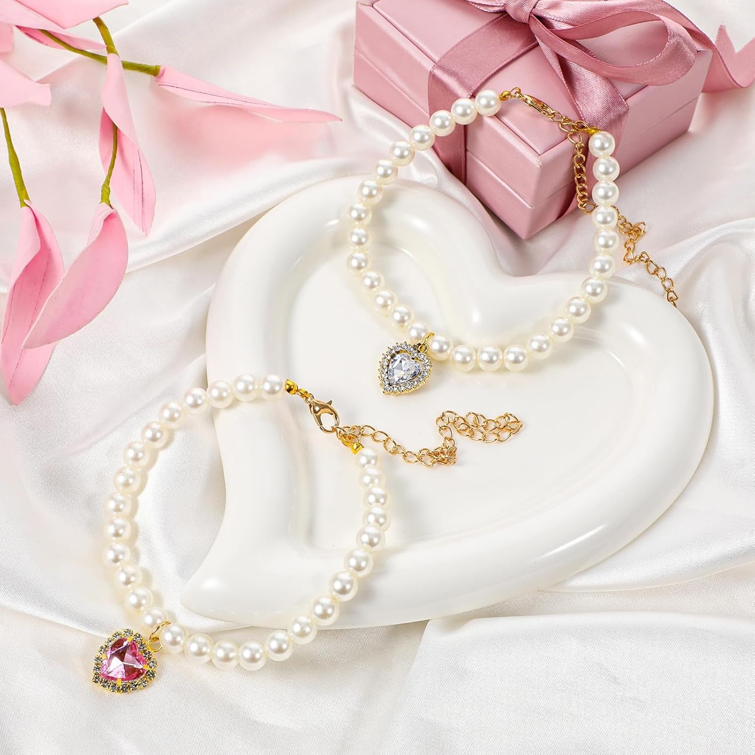 2Pcs Cute Girl Cat Collar, Fancy Dog Pearl Necklace Collars Adjustable Pearl Dog Cats Collars with Small Heart Shape Rhinestone for Small Dogs and Cats, Pink Heart + White Heart