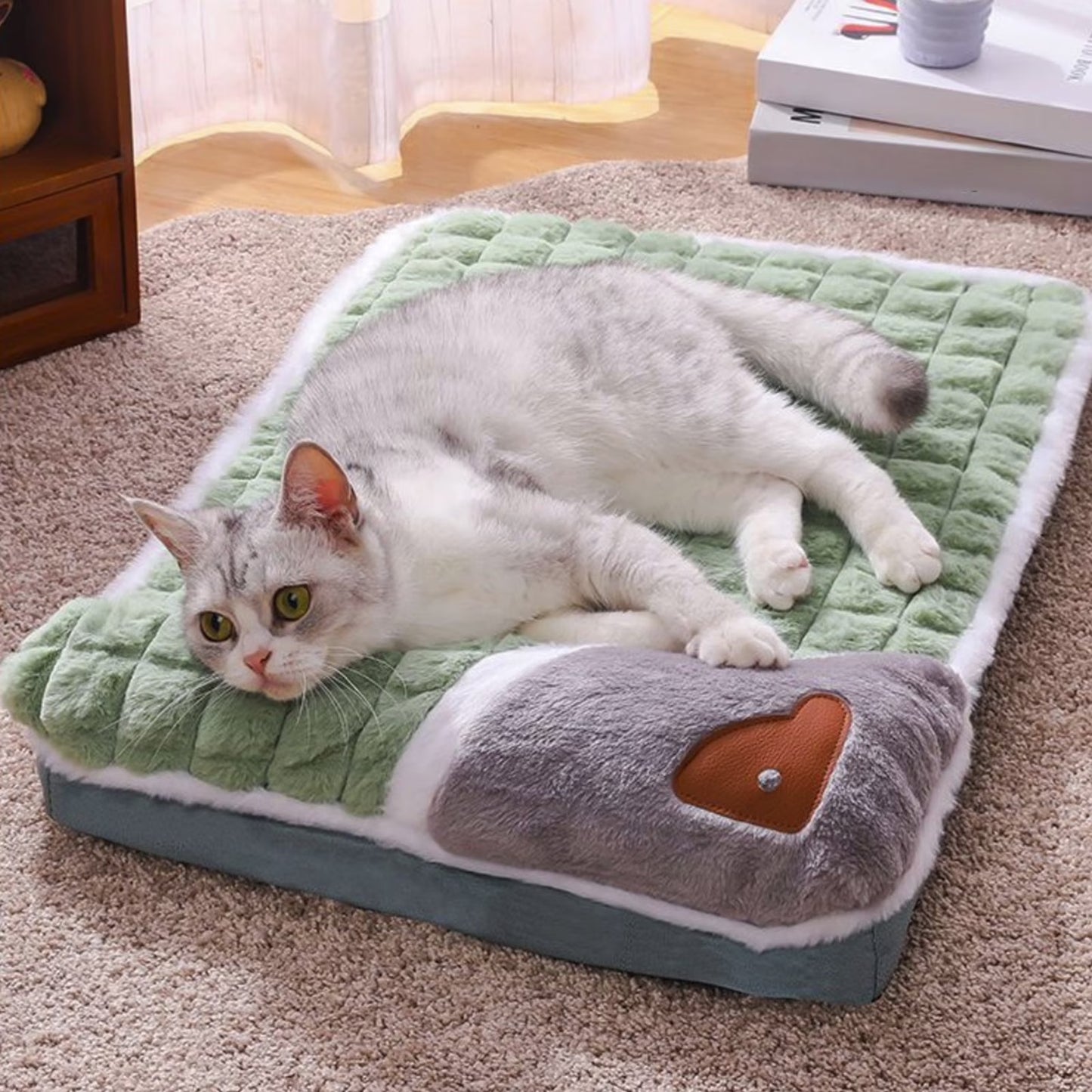 Soft Pets Bed for Small Dogs and Cats, Velvet Pet Beds,Washable Small Dog Cat Bed, Comfort and Fuzzy Pet Couch Sofa Bed,Warming Pets Bed for Indooor Home,Bedroom,Winter Holiday(13.7*19.7 In)