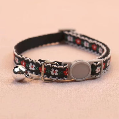 Fashion Floral Embroidered Cat Collars Adjustable Durable Pet Collars Cute Lace Collar with Bell Cat Supplies
