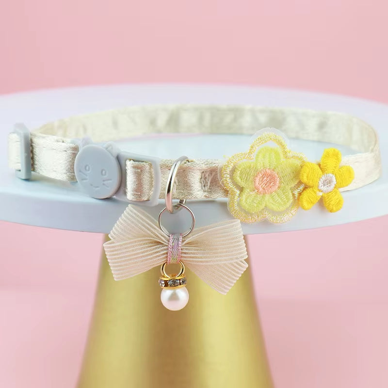 Pet Cat Collars INS Princess Style Lace Embroidery Bow Cat Collar with Cute Flower Decoration for Cats and Puppies Pet Products