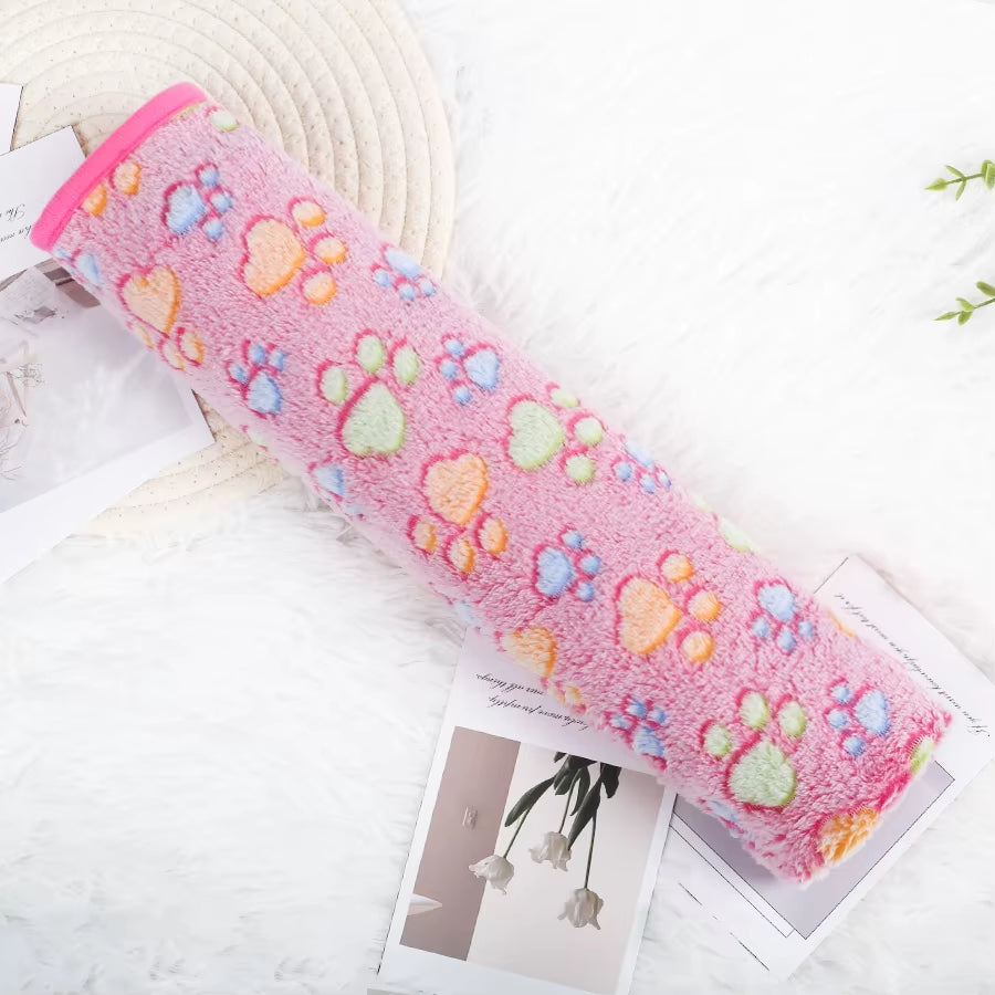 Soft Fluffy High Quality Pet Blanket Flannel Dog Sleep Blanket Paw Print Pattern Hamster Mat Warm Comfortable Cat Dog Blankets
