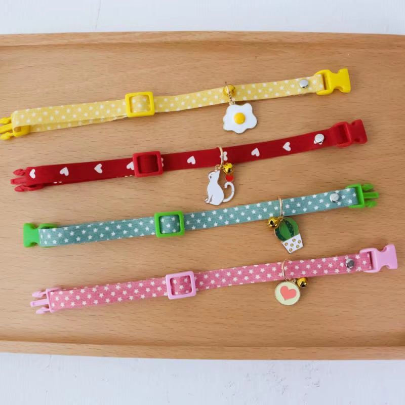 Collar Sakura Heart Fruit Cat Plaid Cat Collars Bell Cartoon Necklace Adjustable Collar for Cat Small Dog Pet Cat Accessories