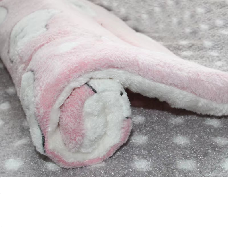 Multi-Model Pet Flannel Winter Sleeping Mat Kennel Mat Blanket Pet Warm Mat Suitable for Large Medium and Small Pets