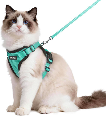 Cat Harness and Leash for Walking, Escape Proof Soft Adjustable Vest Harnesses for Cats, Easy Control Breathable Reflective Strips Jacket, Black, XS