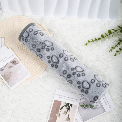Soft Fluffy High Quality Pet Blanket Flannel Dog Sleep Blanket Paw Print Pattern Hamster Mat Warm Comfortable Cat Dog Blankets