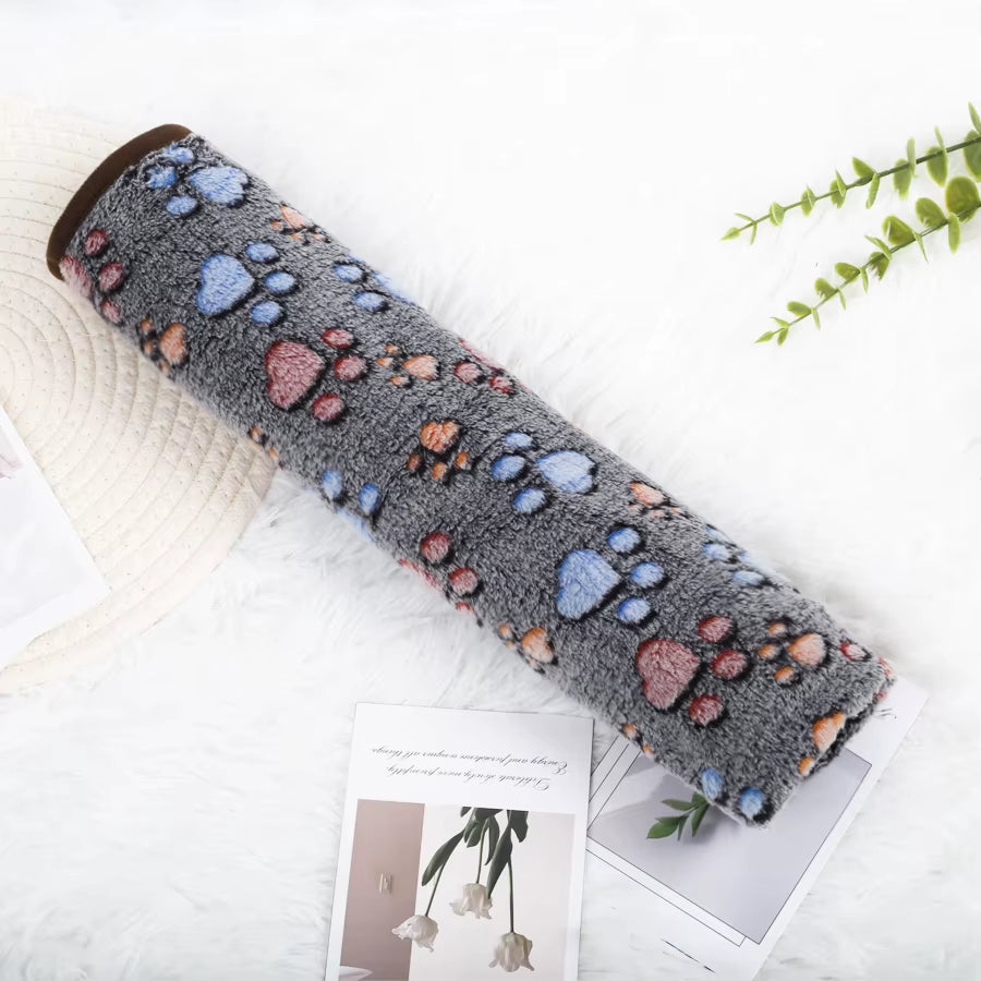 Soft Fluffy High Quality Pet Blanket Flannel Dog Sleep Blanket Paw Print Pattern Hamster Mat Warm Comfortable Cat Dog Blankets