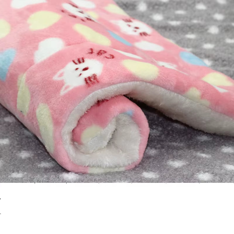 Multi-Model Pet Flannel Winter Sleeping Mat Kennel Mat Blanket Pet Warm Mat Suitable for Large Medium and Small Pets