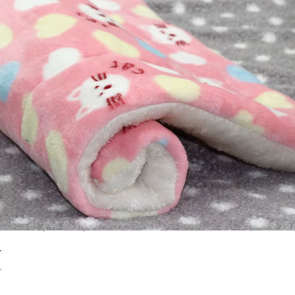 Multi-Model Pet Flannel Winter Sleeping Mat Kennel Mat Blanket Pet Warm Mat Suitable for Large Medium and Small Pets