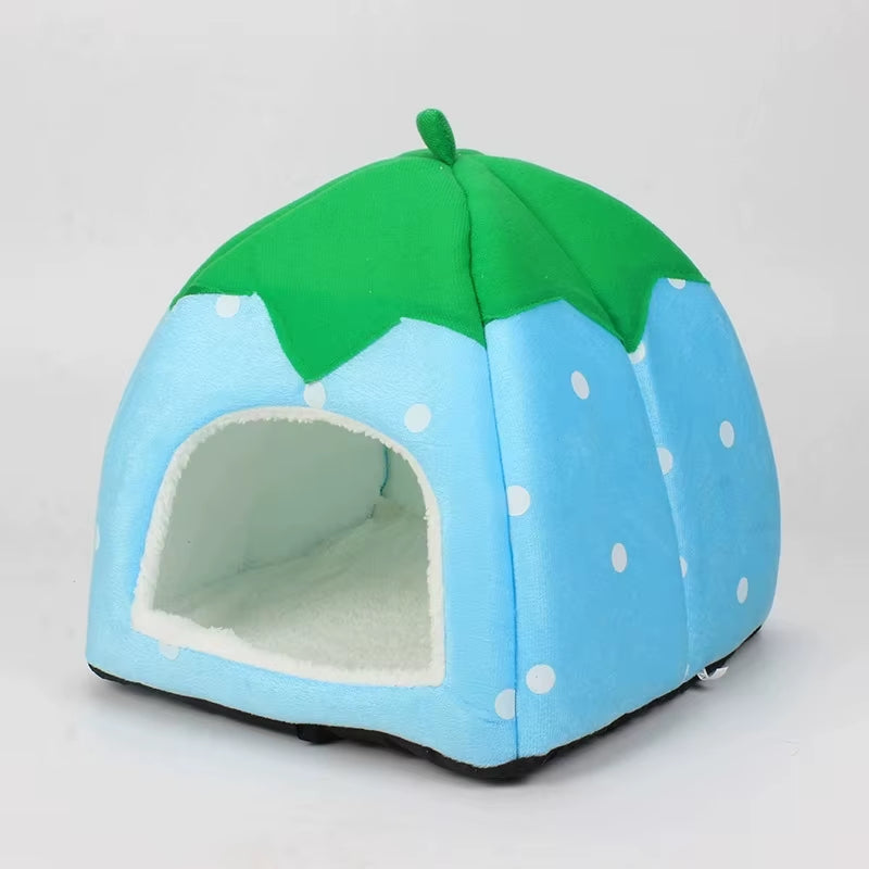 Strawberry Hamster House Guinea Pig Hideout Small Animal Bed Hideaway Hide Hut Cage Accessories for Autumn Winter