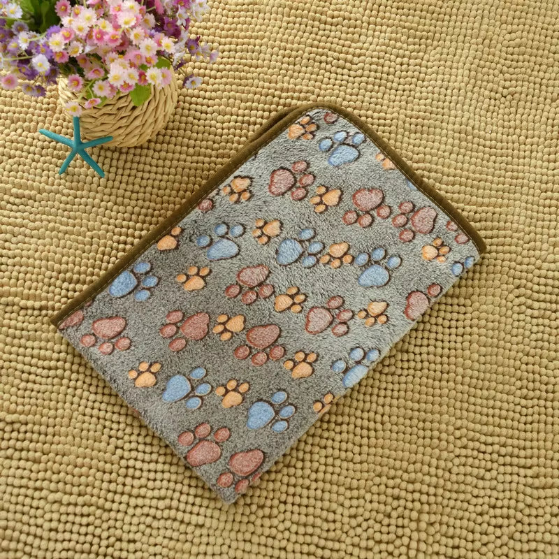 New Winter Soft Flannel Fleece Cat Dog Bed Blanket Bed Mats Paw Foot Print Warm Pet Sleeping Beds Cover Mat for Dogs Cats Pets